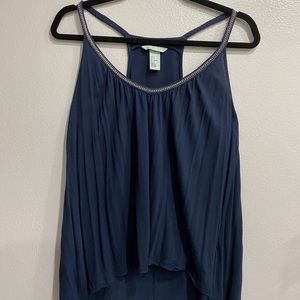 blue flowy blouse with cute details